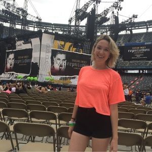 High-waisted black denim shorts - H&M